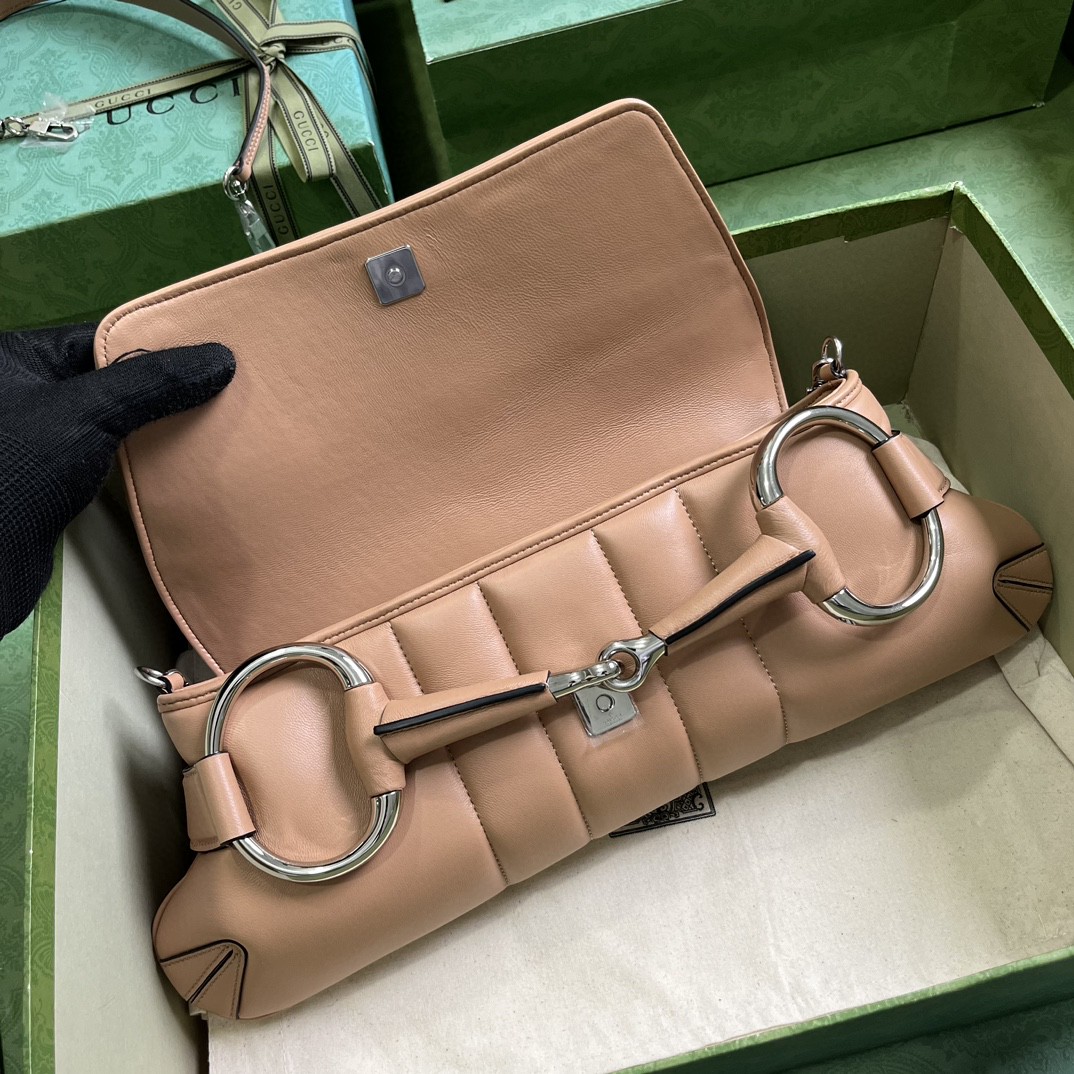 Bagsaaa Gvc*1 Horsebit Chain Medium Shoulder Bag In Rose Beige 
