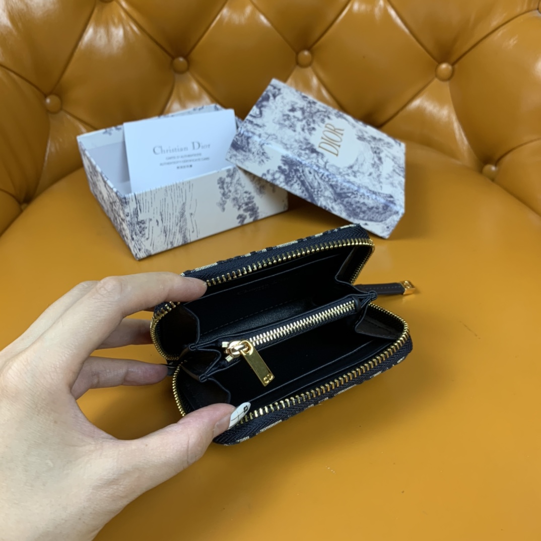 Bagsaaa D10r Small 30 Montaigne Coin Purse 