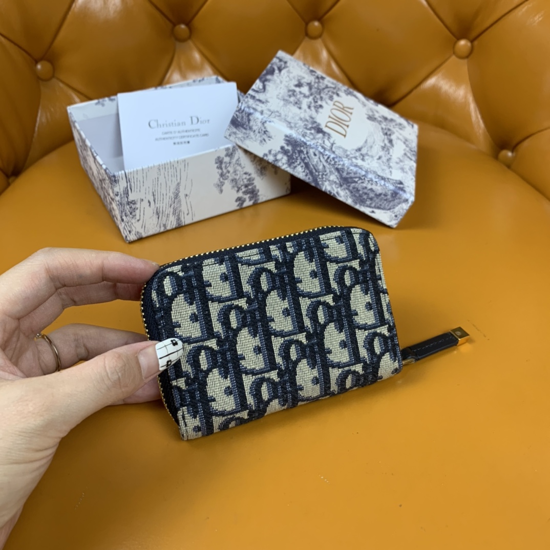 Bagsaaa D10r Small 30 Montaigne Coin Purse 
