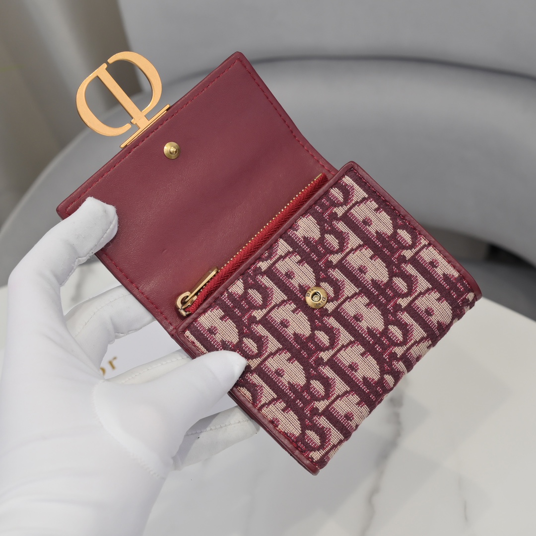 Bagsaaa D10r 30 Montaigne 3 Fold Wallet Red - 11*10*2cm