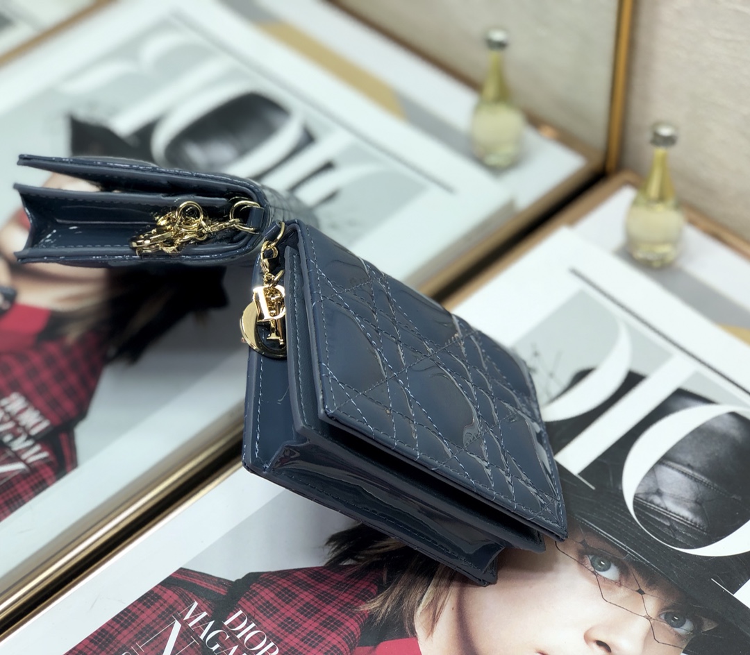 Bagsaaa D10r Coin Purse Patent Leather Blue - 11x9cm