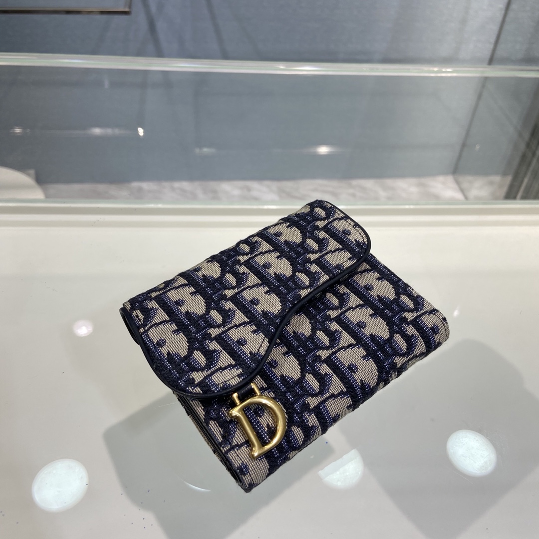Bagsaaa D10r Saddle Oblique Wallet 