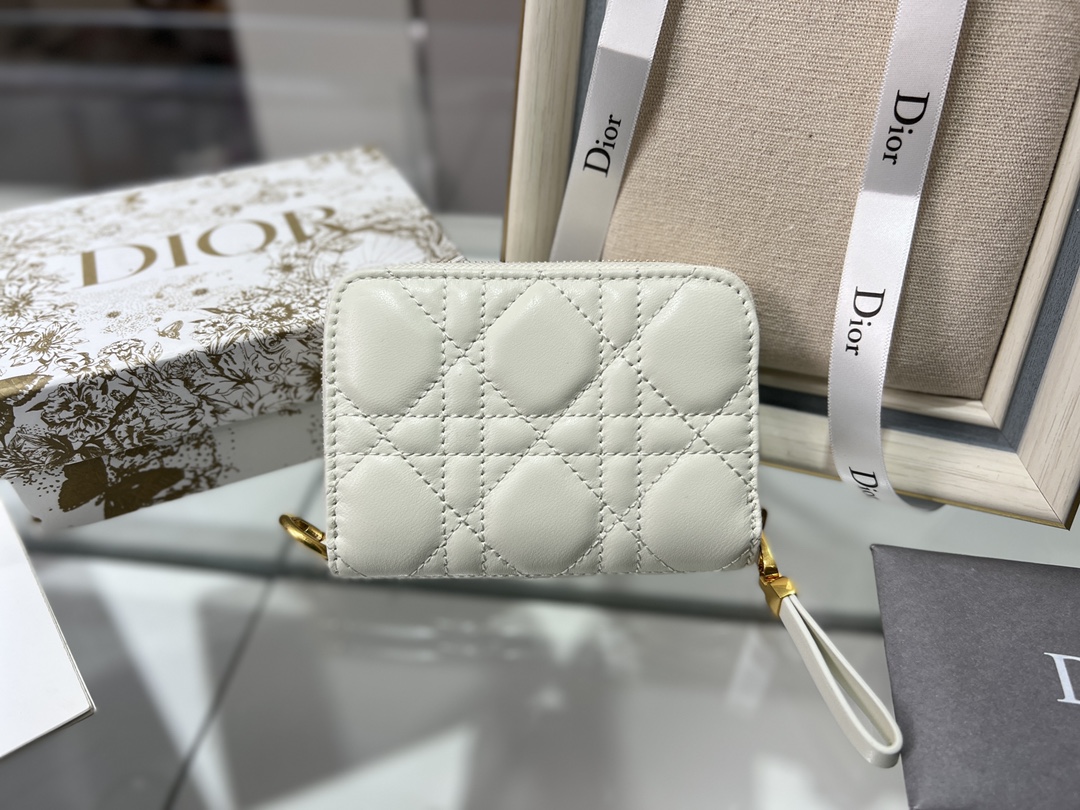 Bagsaaa D10r Caro Coin Purse White - 9*11cm