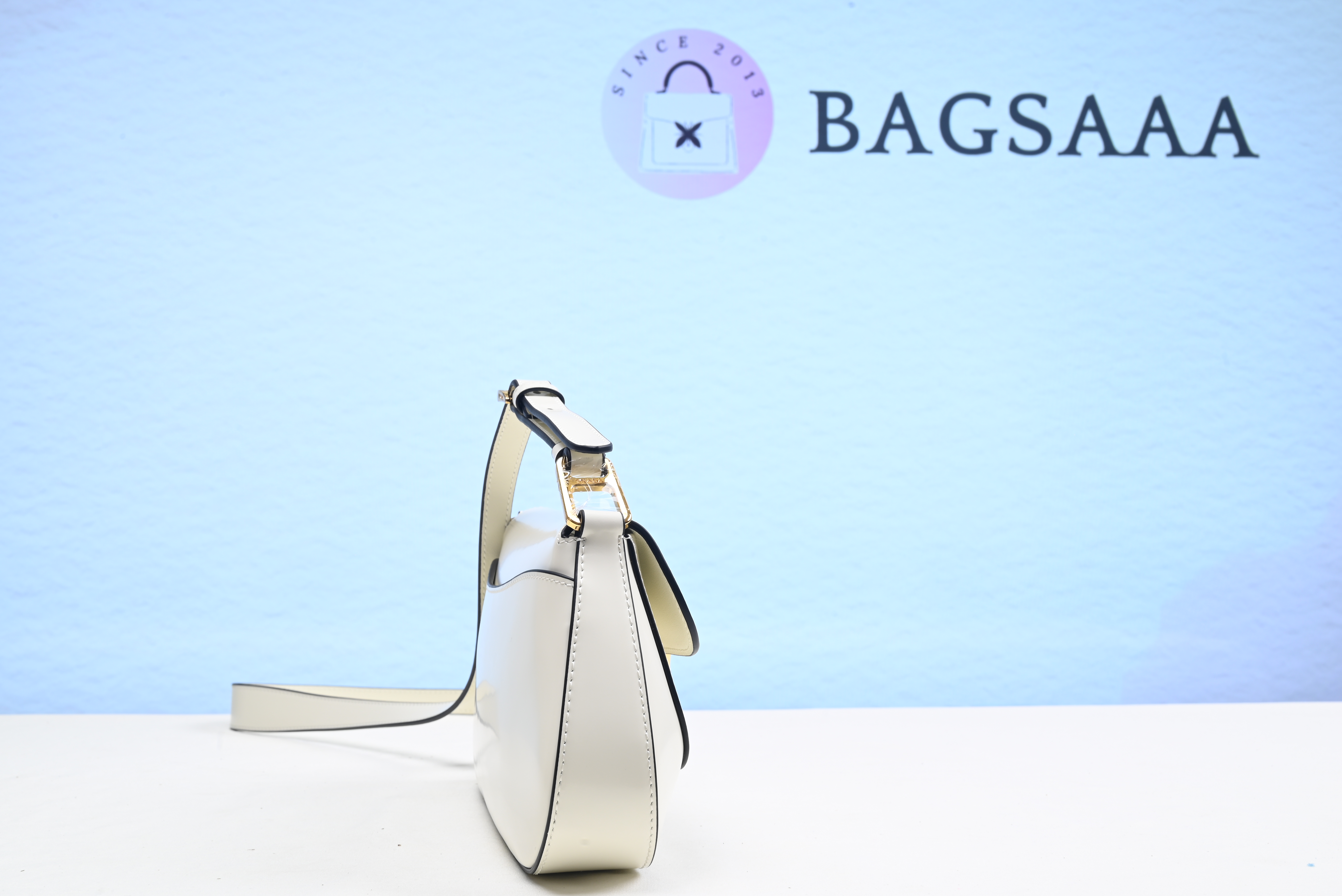 Bagsaaa Pra*a Logo Plaque Shoulder Bag White - 24x11x4cm