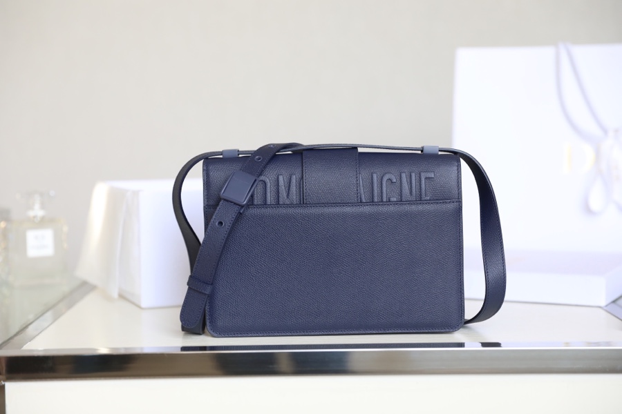 Bagsaaa D10r 30 Montaigne Ultra Matte Grained Calfskin Blue 24cm