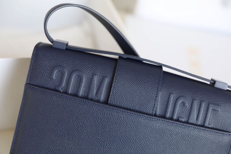Bagsaaa D10r 30 Montaigne Ultra Matte Grained Calfskin Blue 24cm