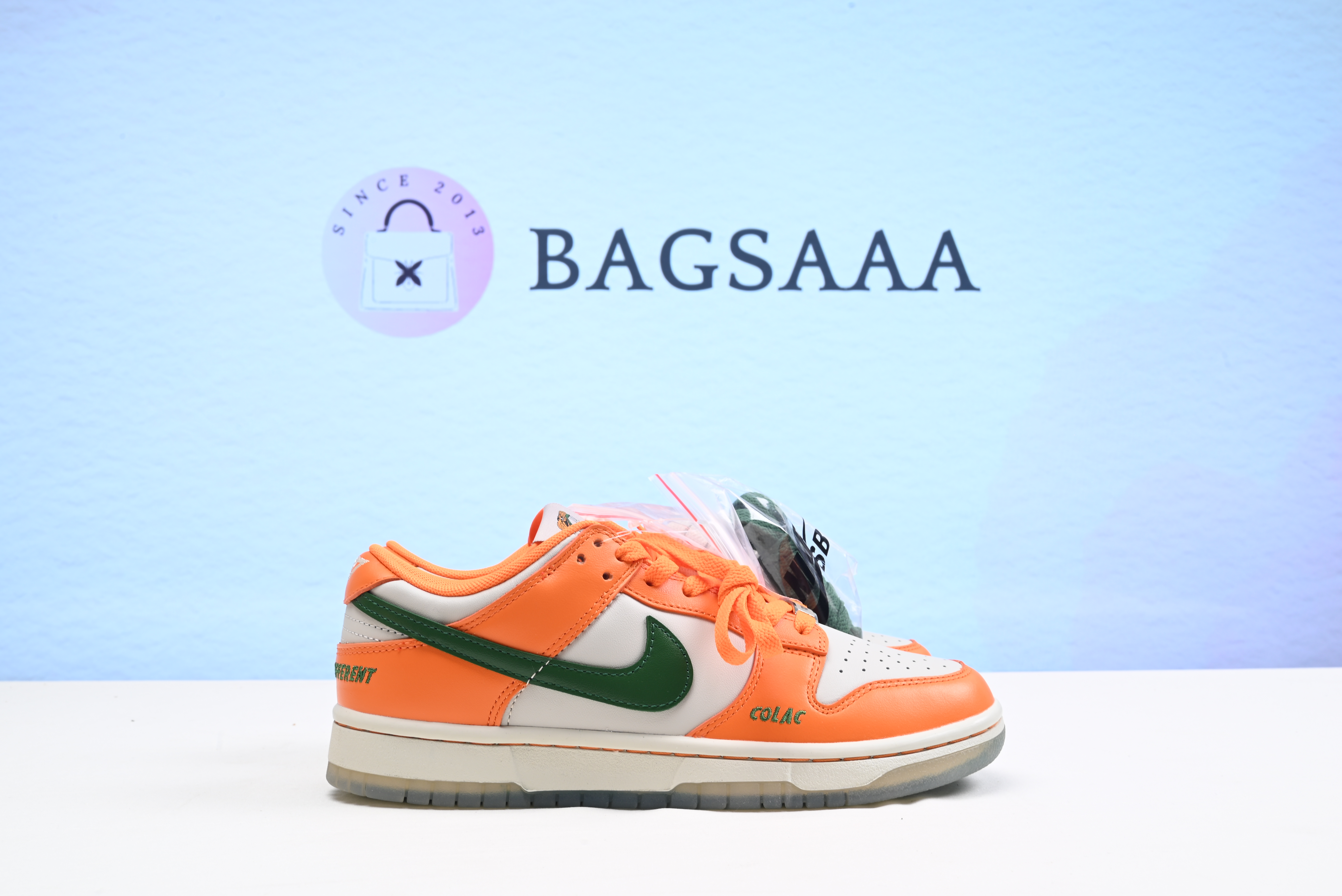 Nike SB Dunk Low Orange Horizon Fortress Green Sail