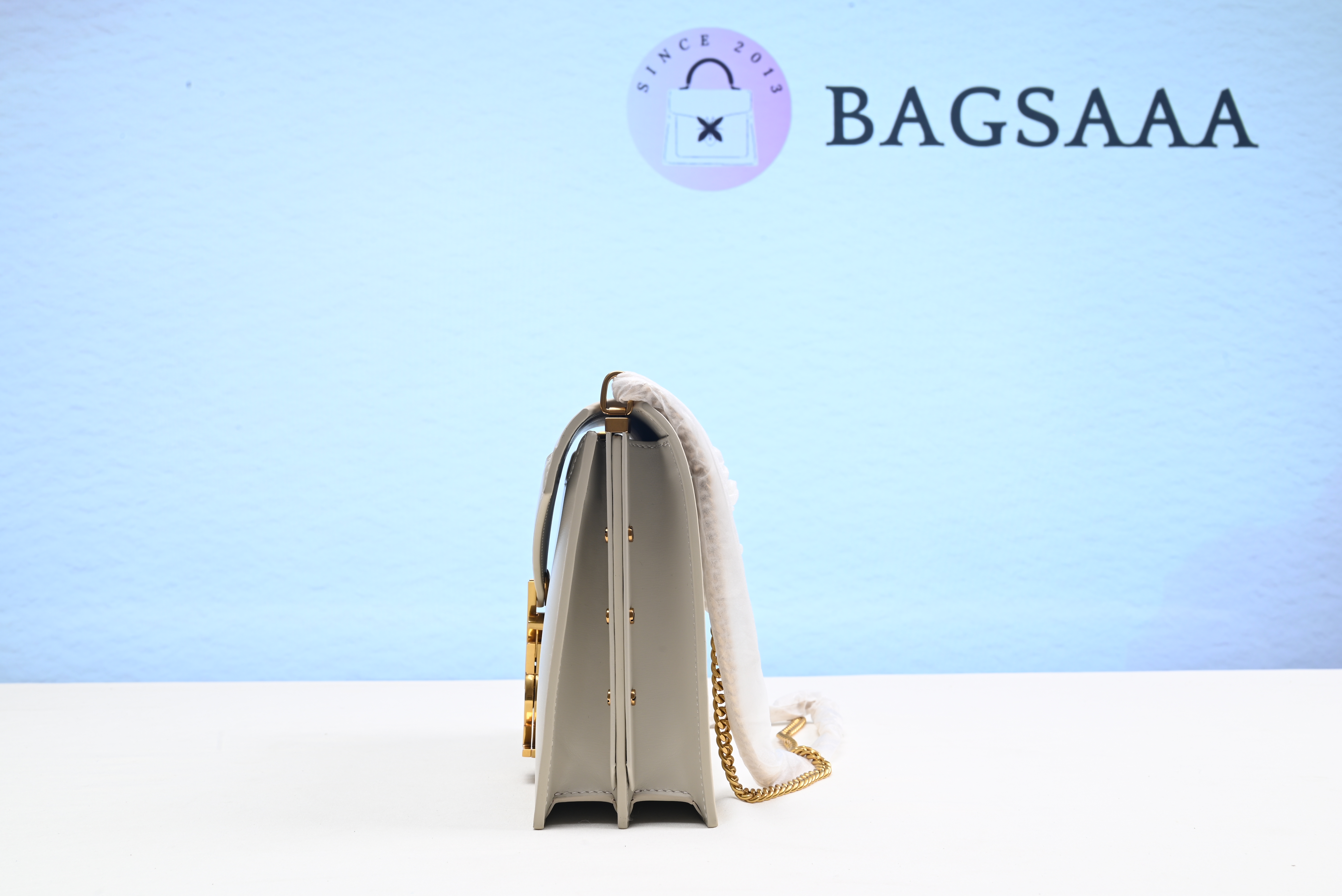 Y51 Sa1nt Lau*nt Cassandra Clasp Bag White 24cm