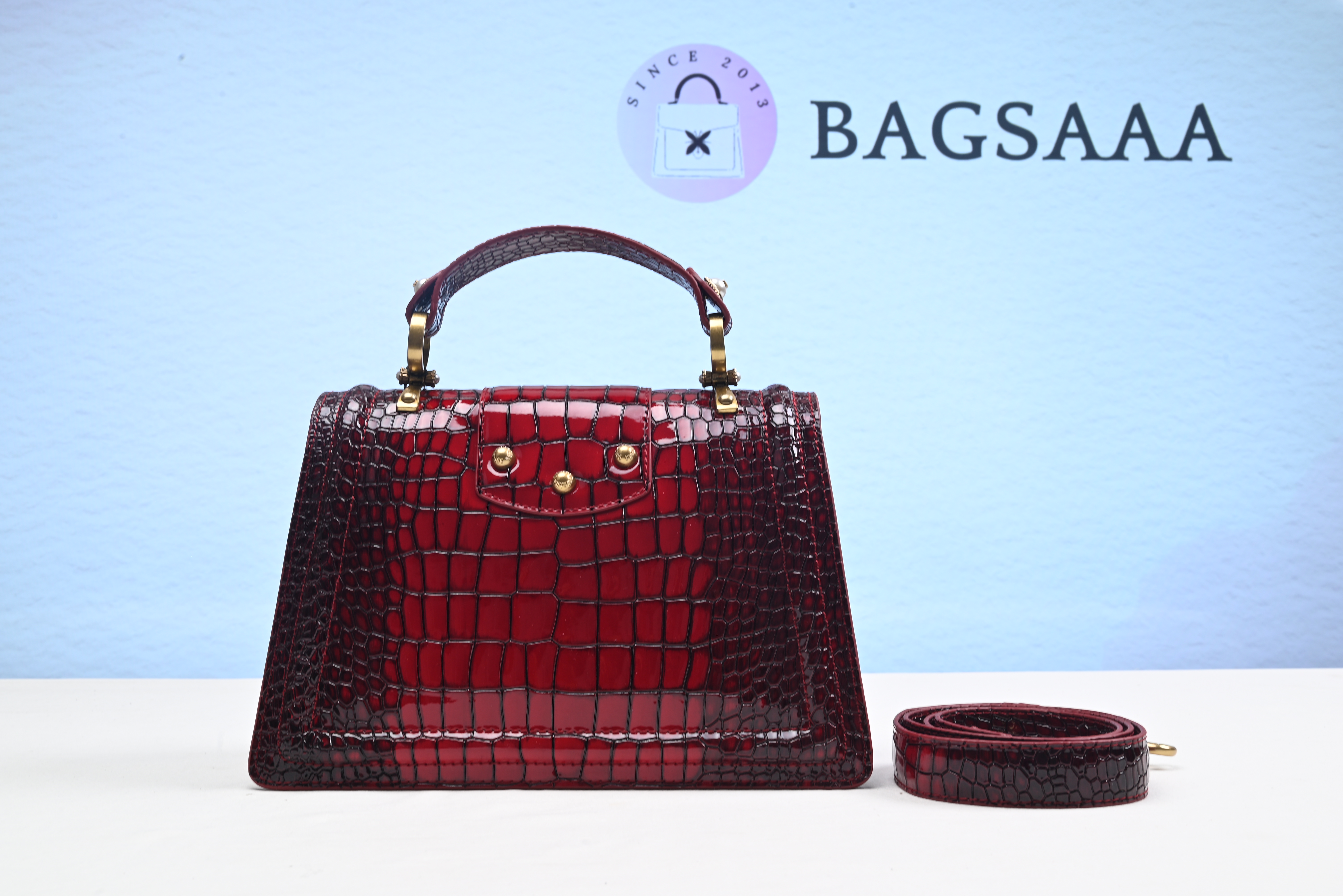 Bagsaaa Dolce & Gabbana Amore Shoulder Bag In Crocodile Leather Red – 27x8x18cm