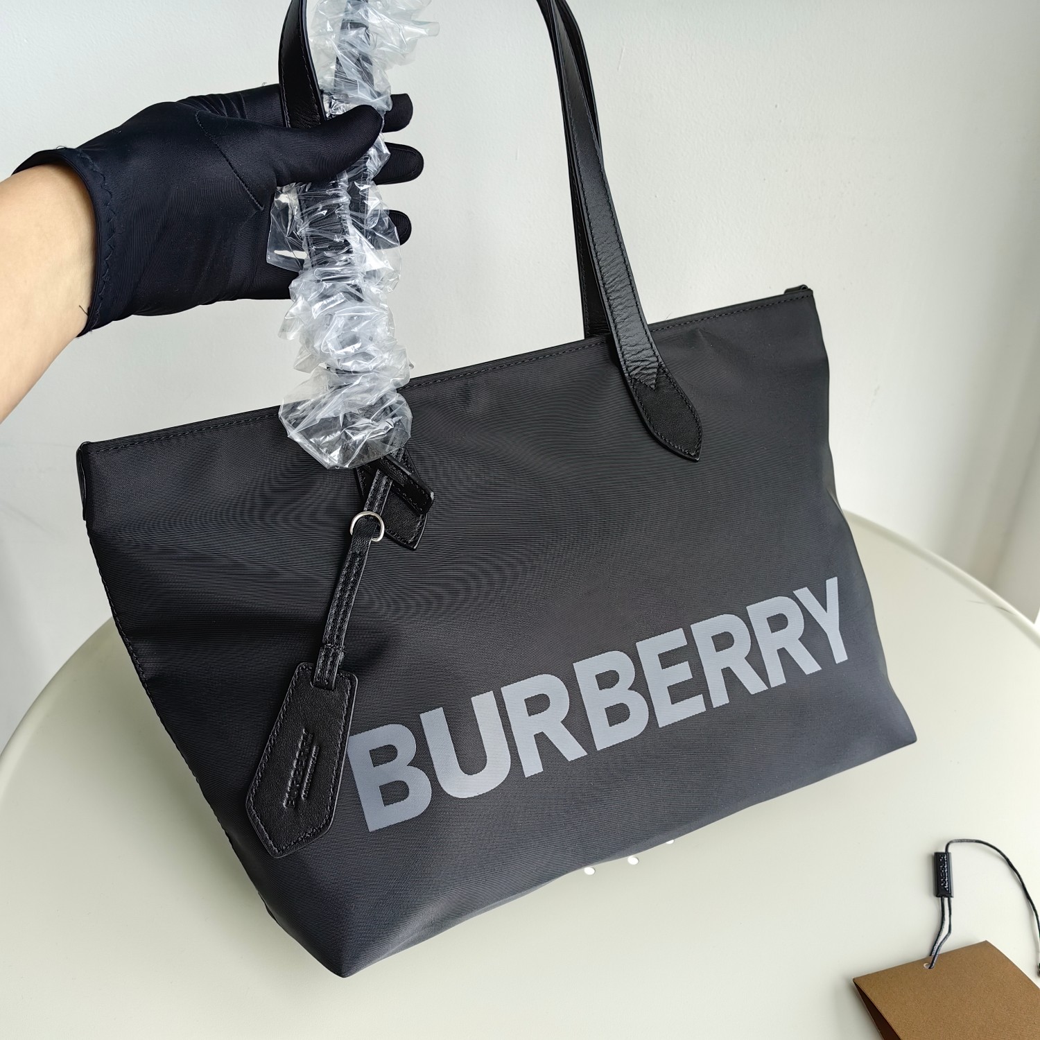 Bagsaaa Bv*b*rry Nylon Black Tote - 30X24x11cm (40cm)
