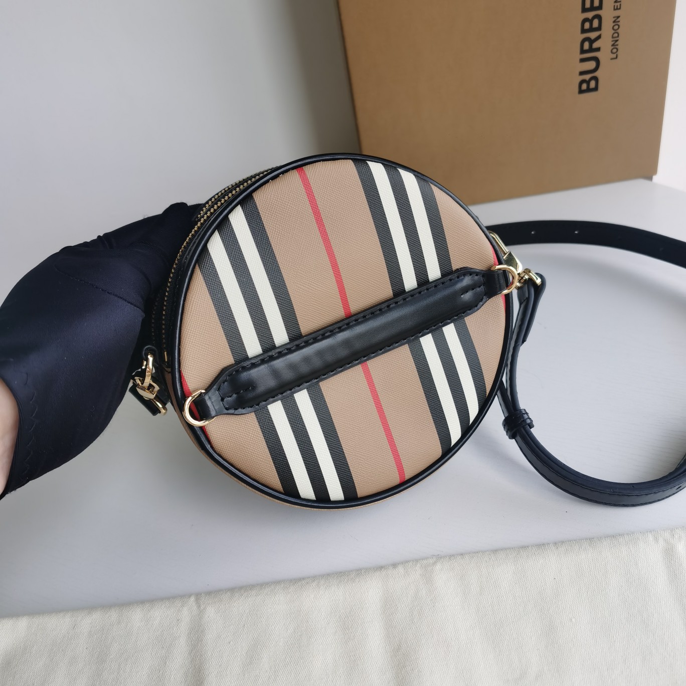 Bagsaaa Bv*b*rry Cotton Canvas Round Crossbody Bag - 17 x 7 x 17cm