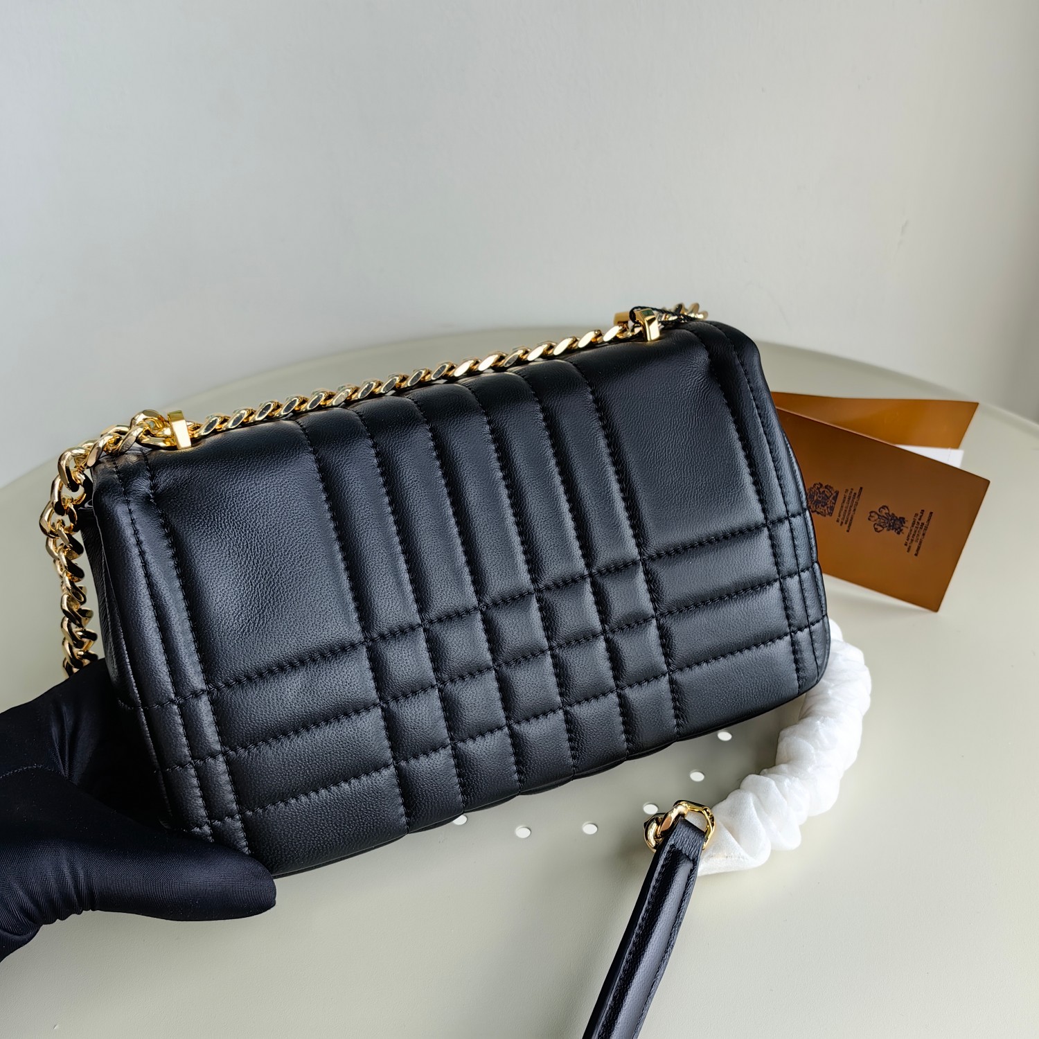 Bagsaaa Bv*b*rry Black Leather Camera Lola Shoulder Bag - 23x6x13cm