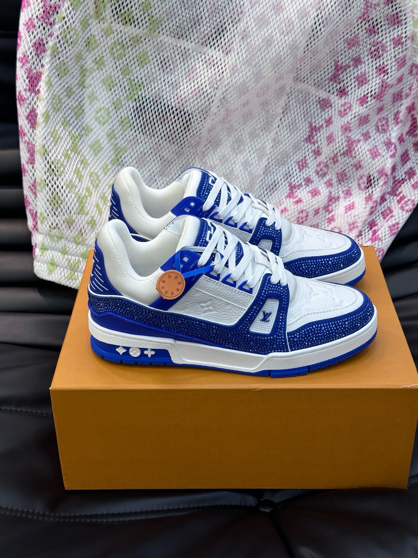 Bagsaa L0vis Vvtt0n Trainer Sneaker Blue crystals 
