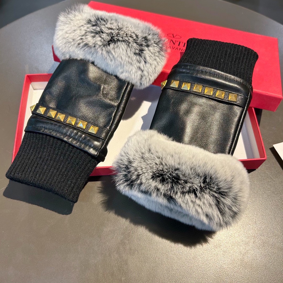 Bagsaaa Va1e*ntin0 Half Finger Fur Black Leather Gloves 