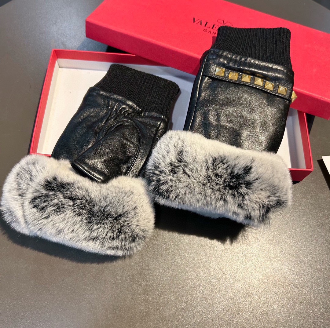 Bagsaaa Va1e*ntin0 Half Finger Fur Black Leather Gloves 