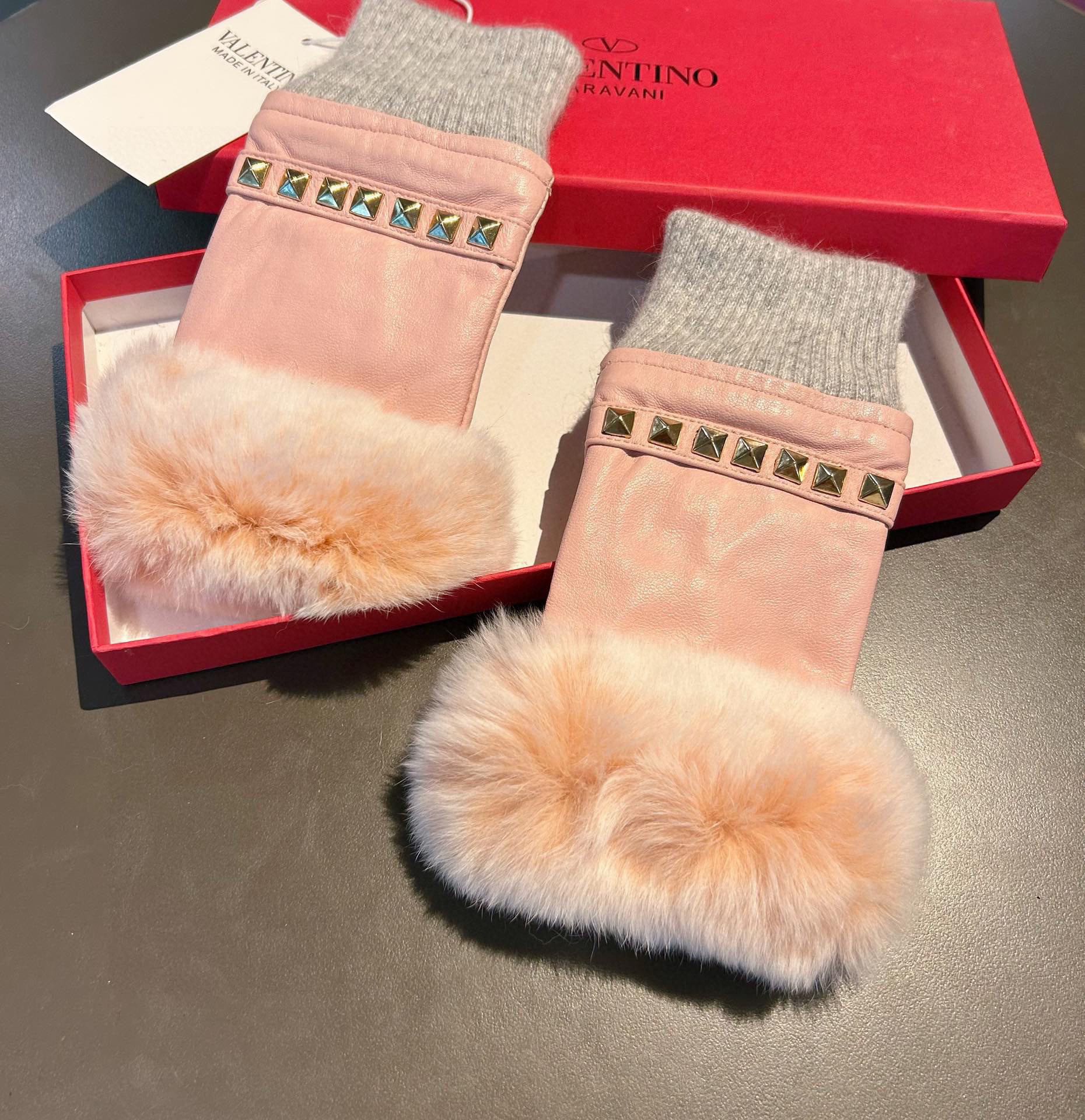 Bagsaaa Va1e*ntin0 Half Finger Fur Pink Leather Gloves