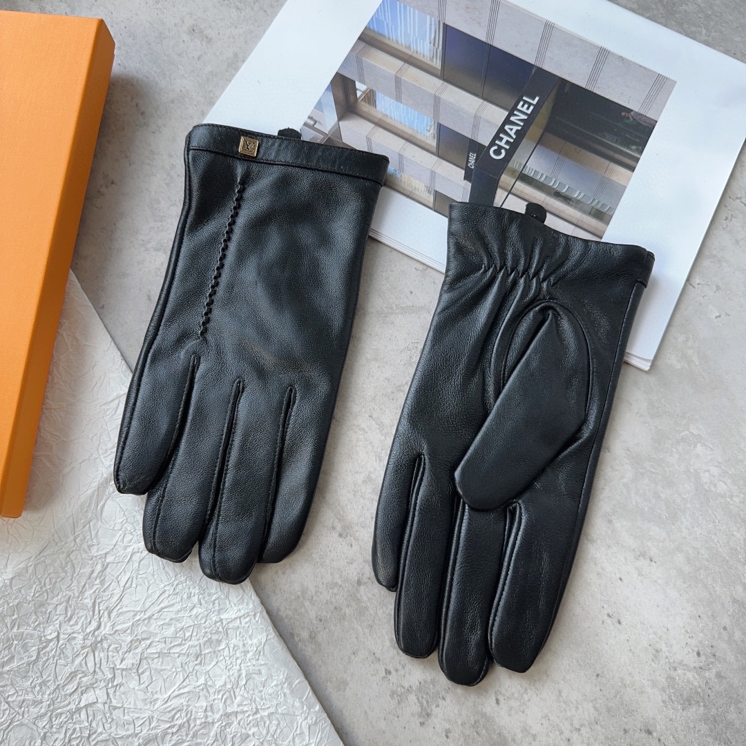 Bagsaaa L0vis Vvtt0n Black Leather Gloves 02