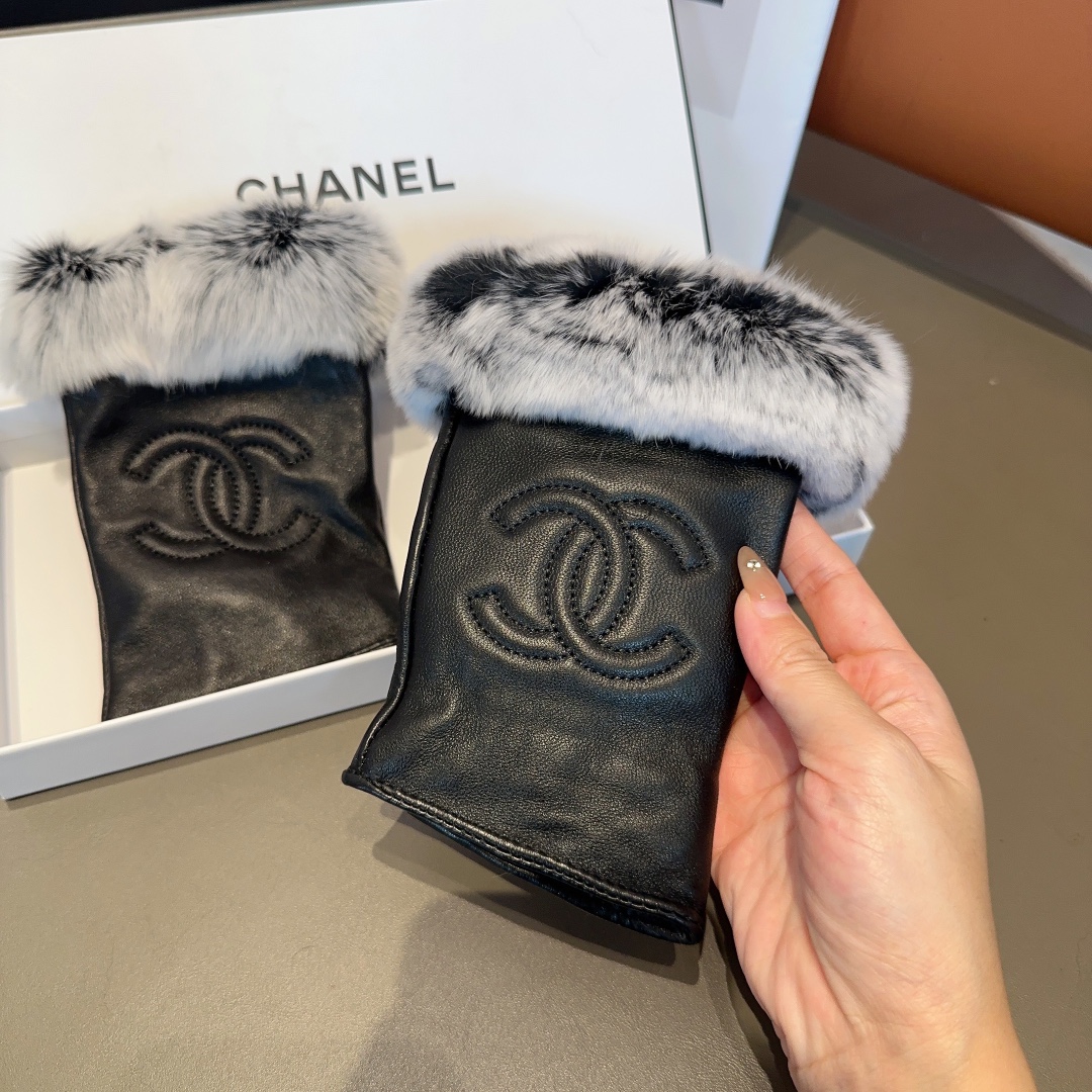 Bagsaaa Ch**el Half Finger White Fur Leather Gloves 02