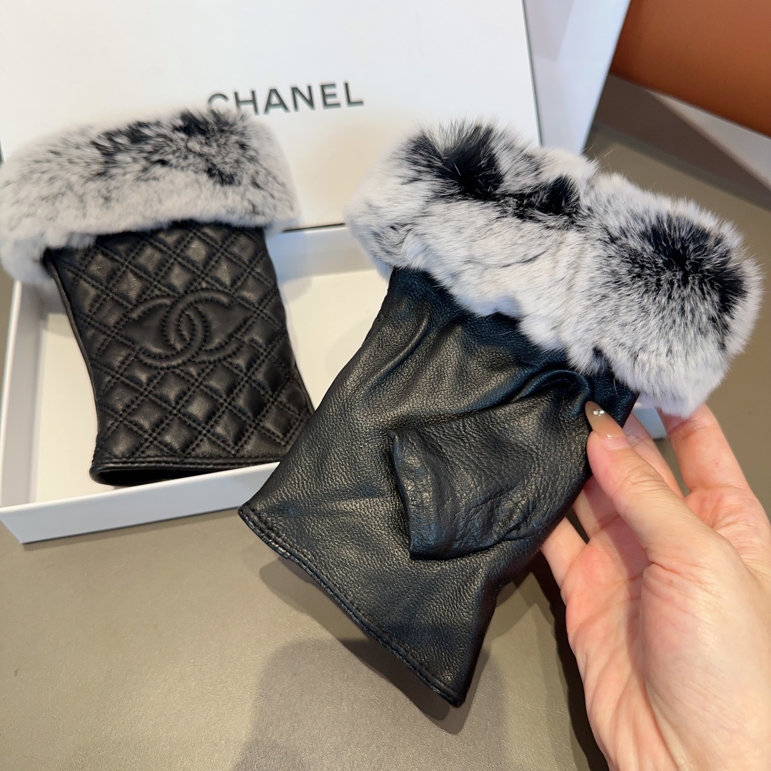 Bagsaaa Ch**el Half Finger White Fur Leather Gloves 04
