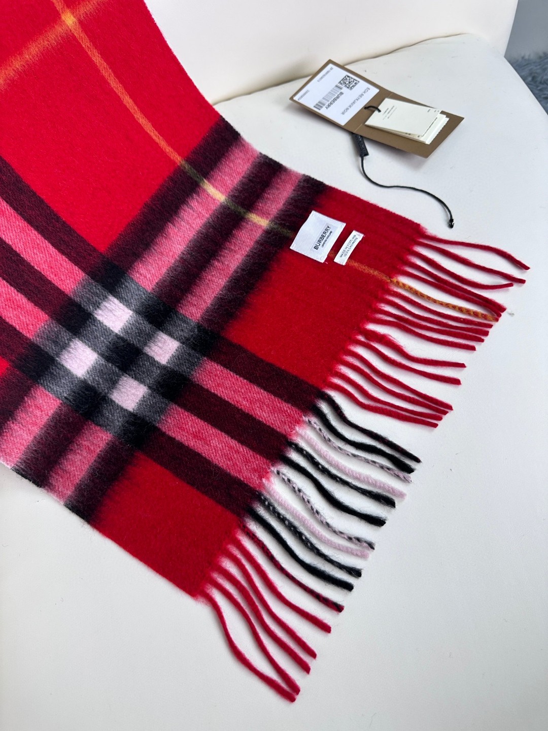 Bagsaaa Bv*b*rry Red Striped Scarf 