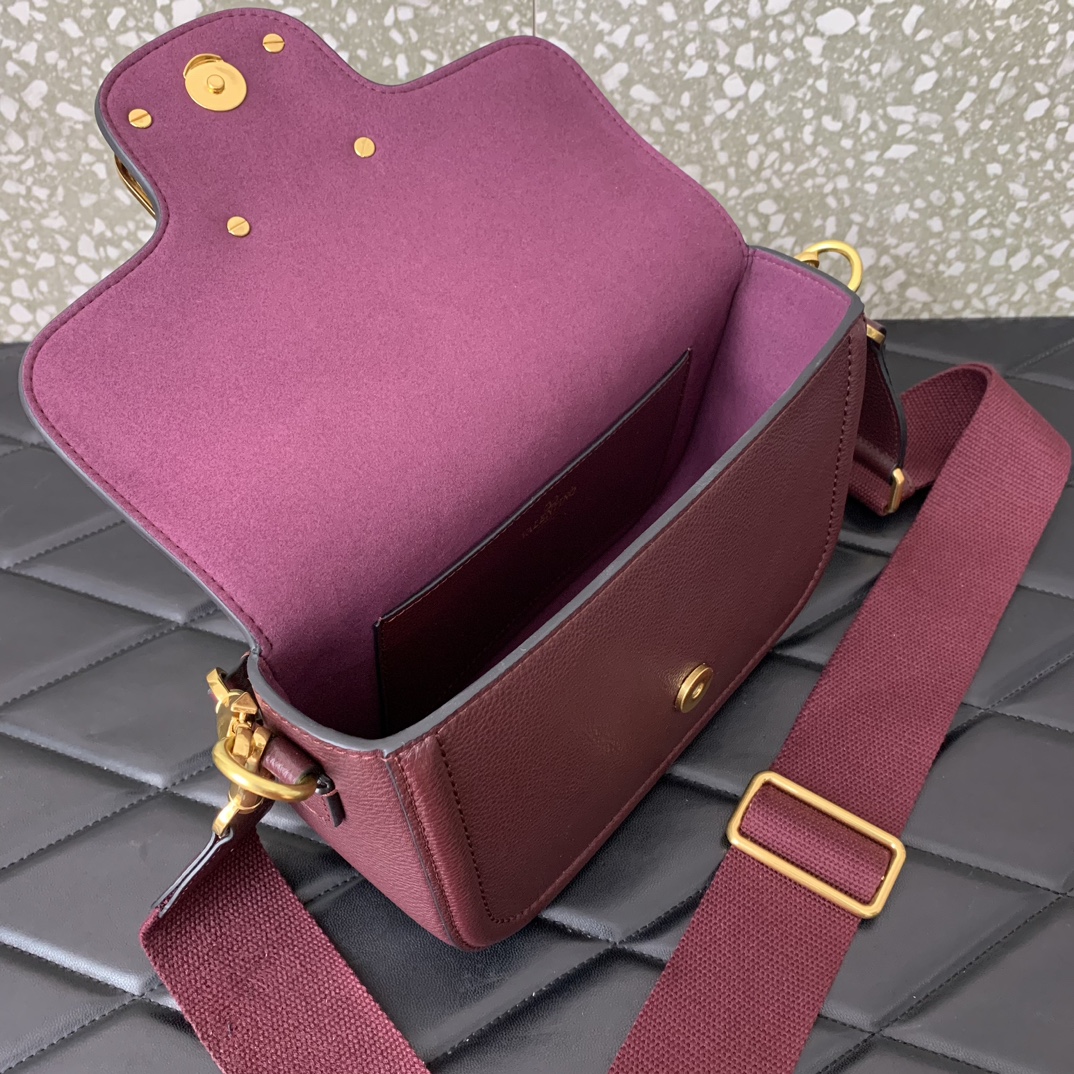 Bagsaaa Va1e*ntin0 Garavani Alltime leather shoulder bag burgundy - 23.5x18x8cm