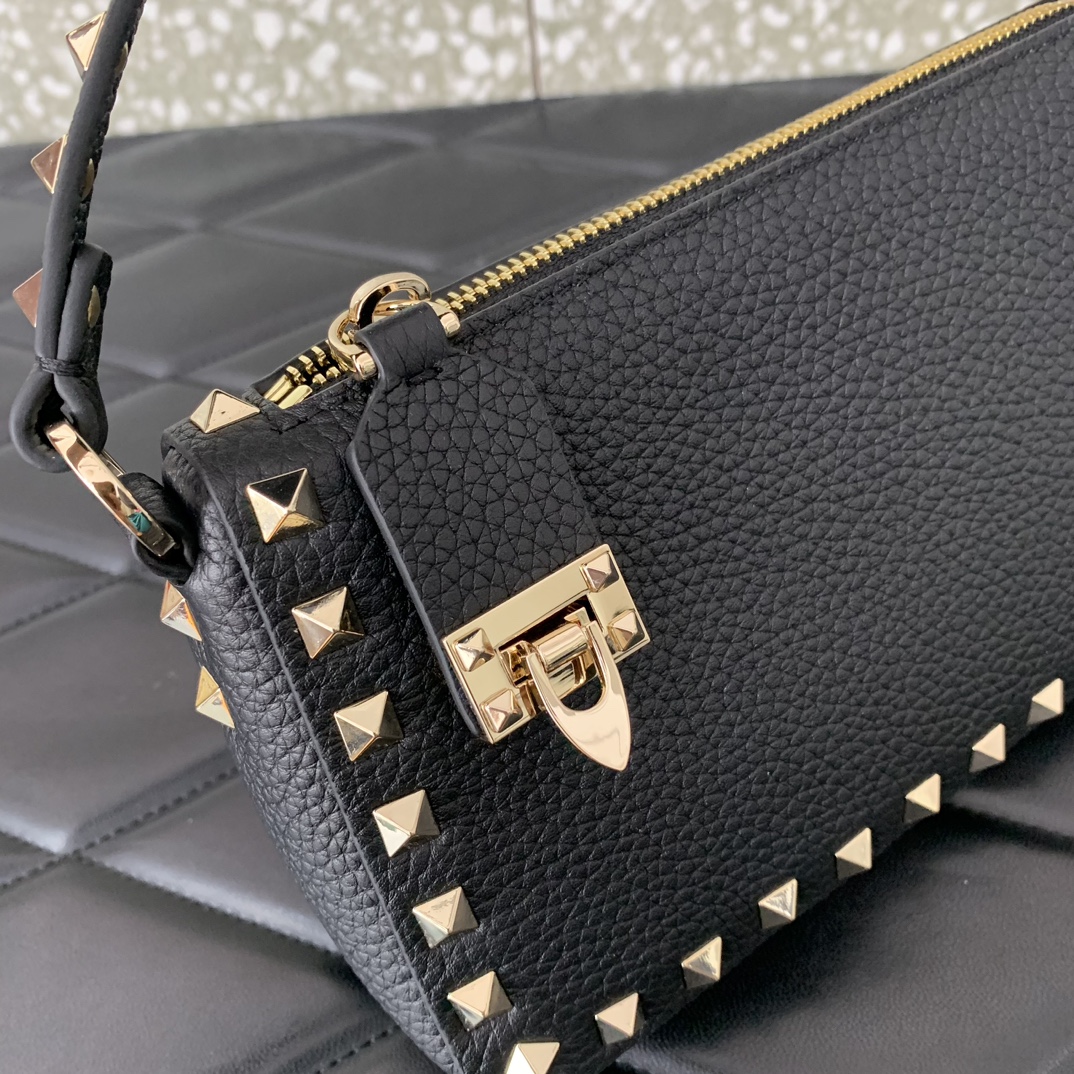 Bagsaaa Va1e*ntin0 Garavani Small Rockstud Grainy Calfskin Crossbody Bag Black - 19x13x7cm