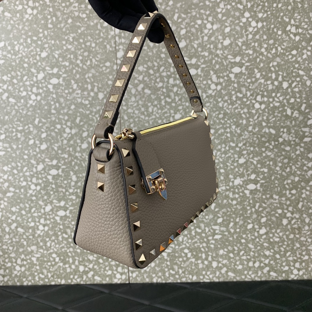 Bagsaaa Va1e*ntin0 Garavani Small Rockstud Grainy Calfskin Crossbody Bag Grey - 19x13x7cm