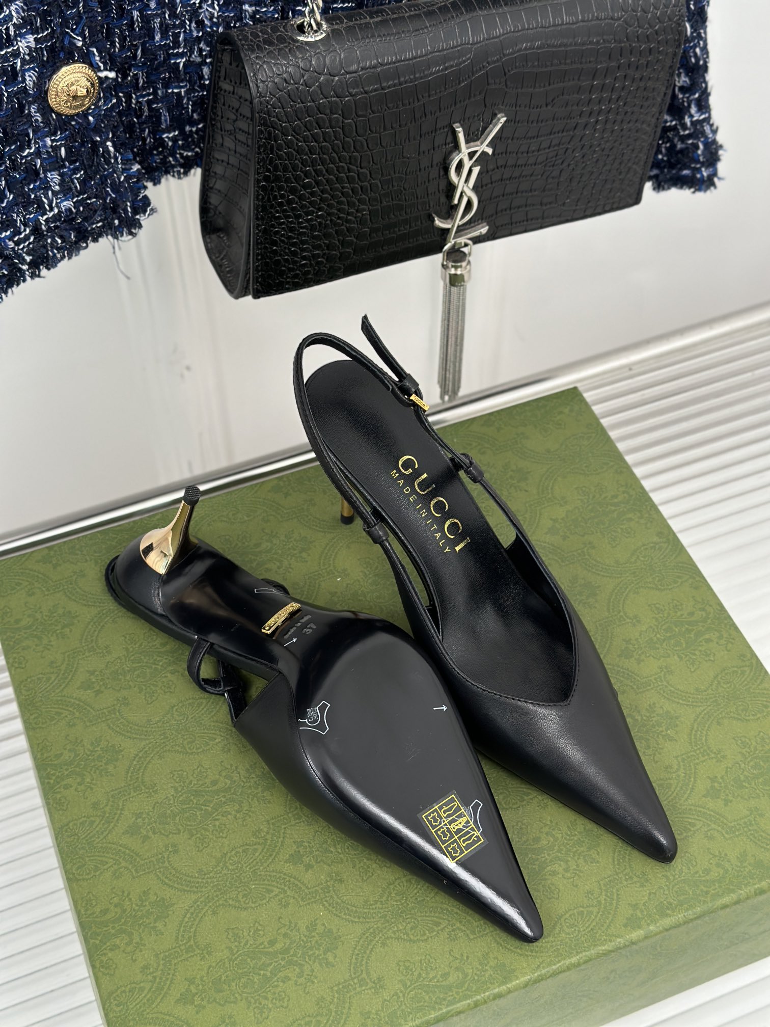 Bagsaaa Gvc*1 GG slingback pump in black leather - 10.5cm