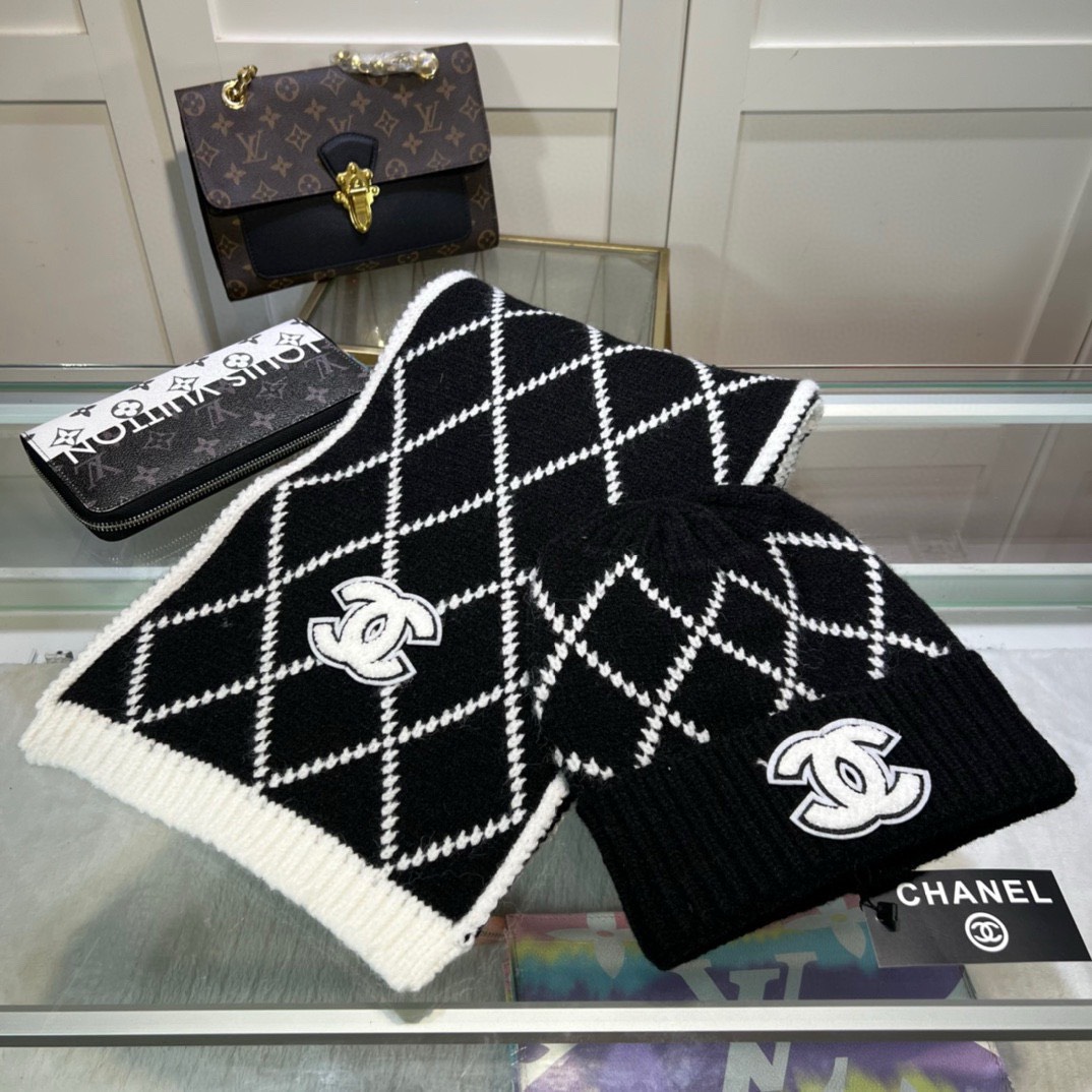 Bagsaaa Ch**el Set Hat + Scarf 02