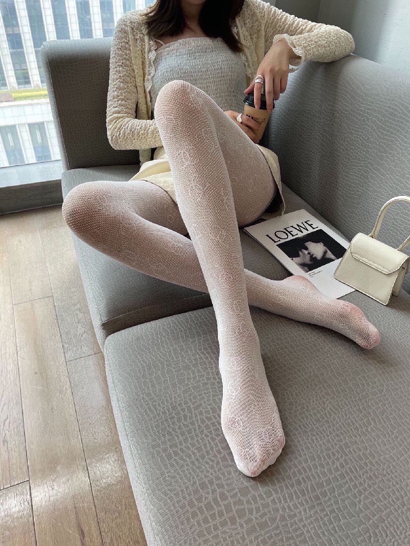 Bagsaaa Ch**el Tights - 2 colors