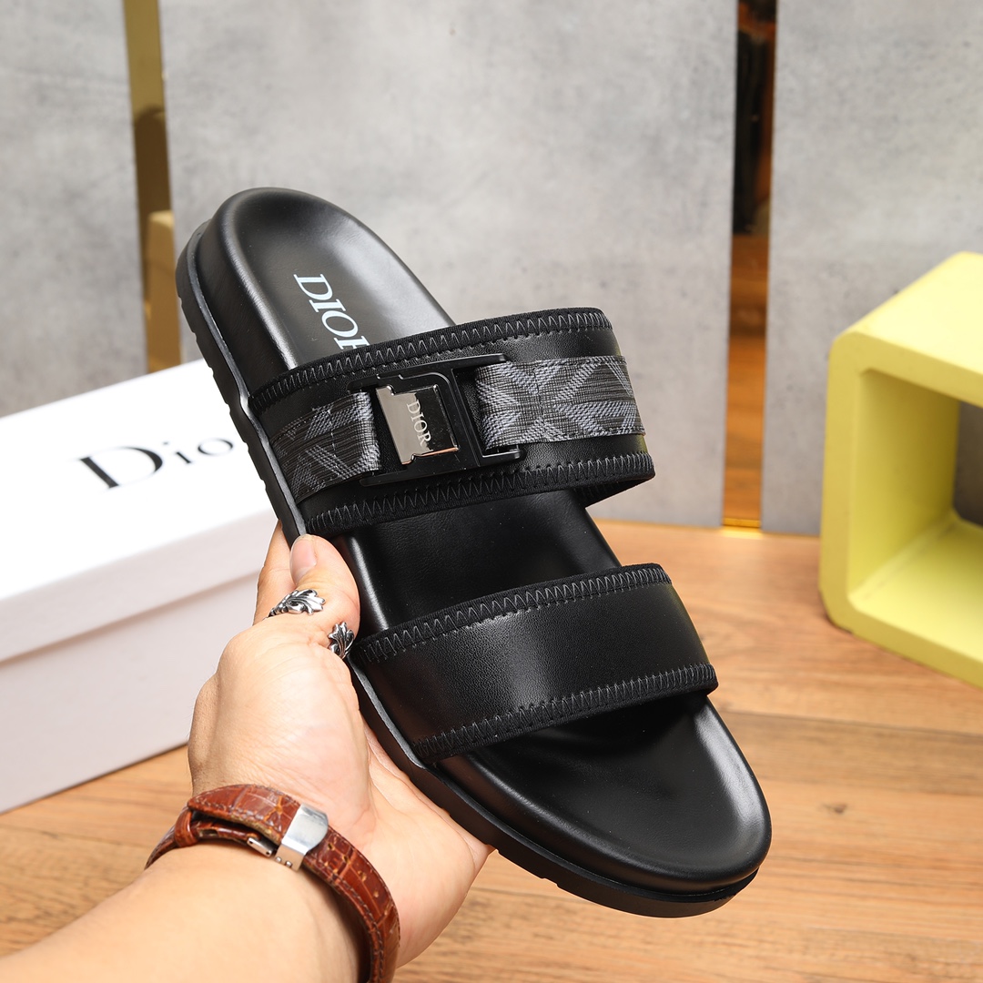 Bagsaaa D10r Black Slides