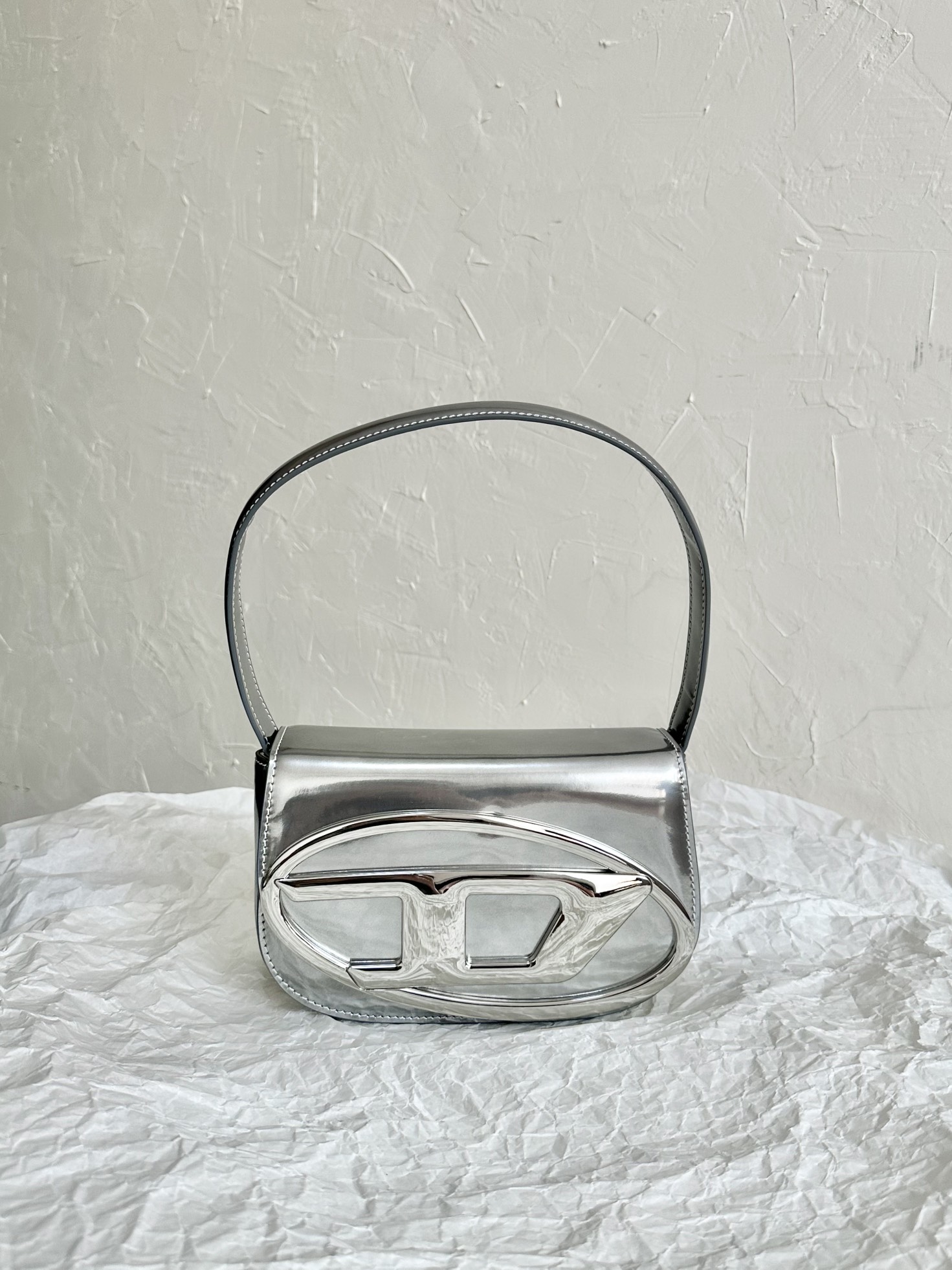 Bagsaaa Diesel iconic bag in mirrored leather - 20.5*13.5*6.5CM