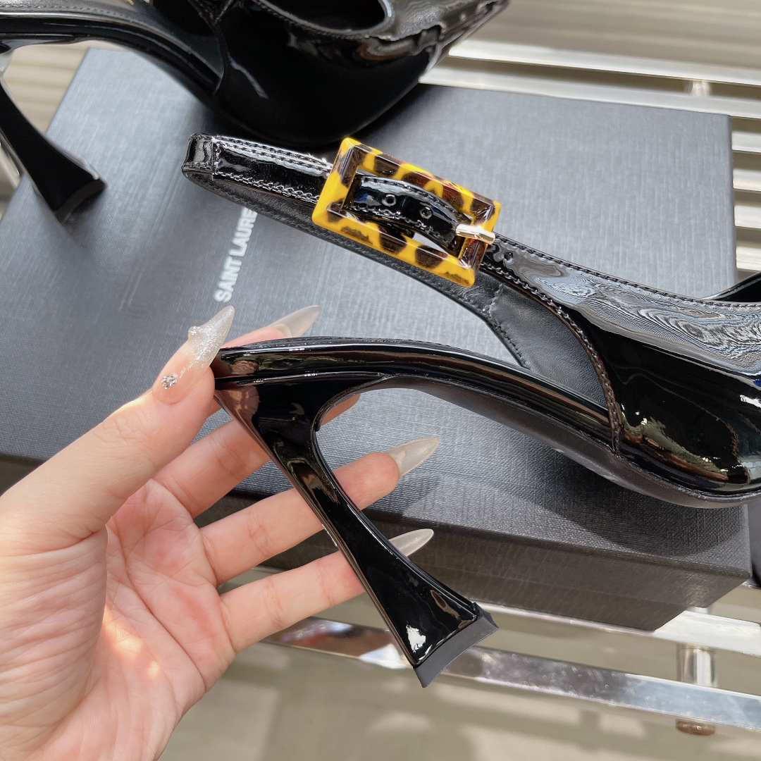 Bagsaaa Y51 Patent Leather Black Thick Heeled
