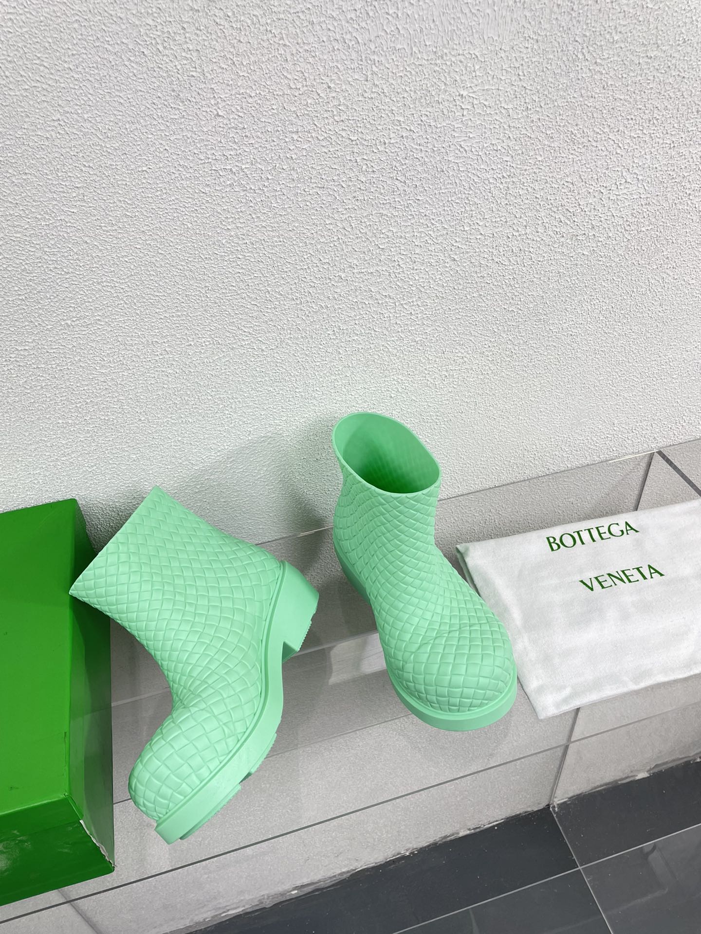Bagsaaa B0tt*ga Ven*ta Green Rubber Fireman Boots