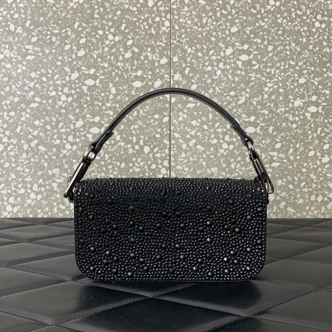 Bagsaaa Va1e*ntin0 Garavani Mini loco Black Stone - 19x10.5x5cm