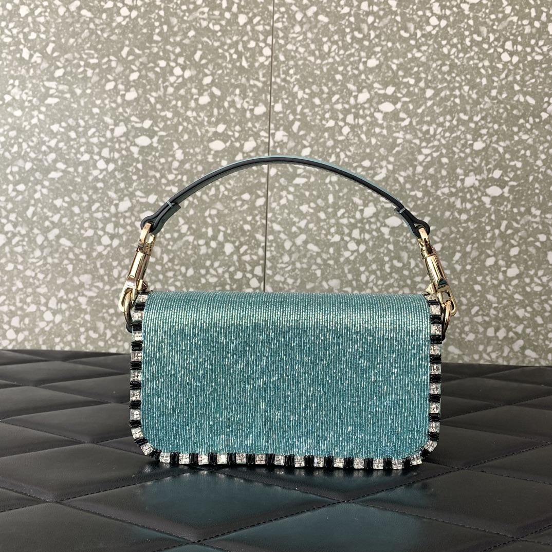 Bagsaaa Va1e*ntin0 Garavani Mini loco Blue - 19x10.5x5cm