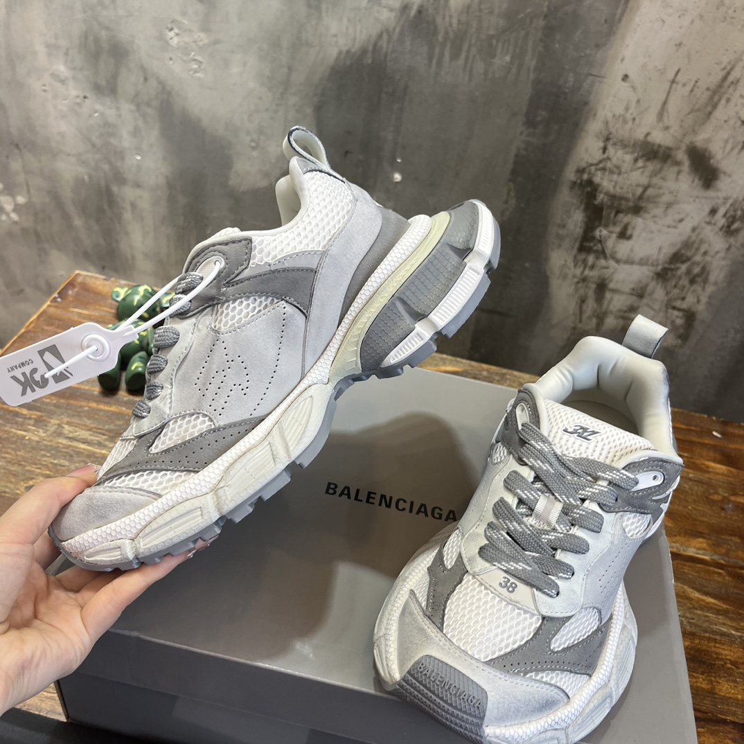 Bagsaaa Ba1en*iaga Sneaker in grey mesh and polyurethane