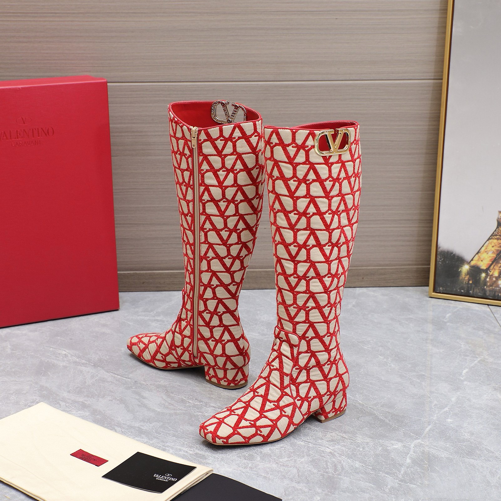 Bagsaaa Va1e*ntin0 Garavani VLogo Type boots in Red Toile Iconographe fabric