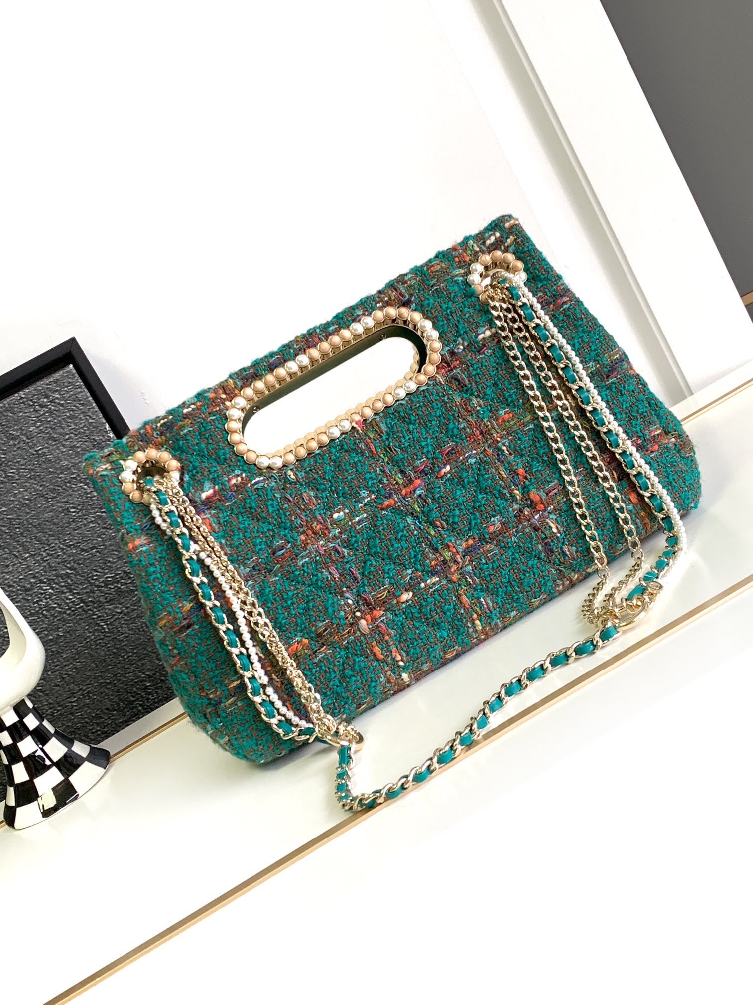 Bagsaaa Ch**el Large Flap Bag With Top Handle Green Wool And Silk Tweed - 29x19x9cm
