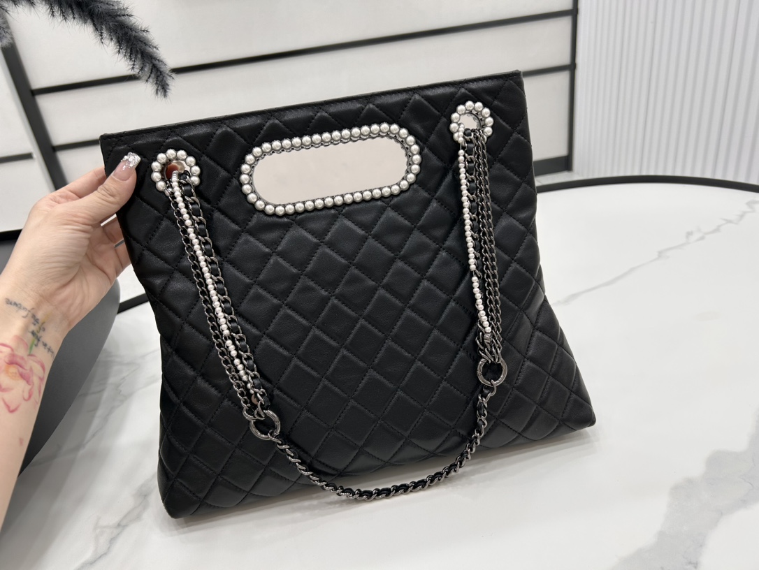 Bagsaaa Ch**el Black Lambskin Bag - 32x28x5cm