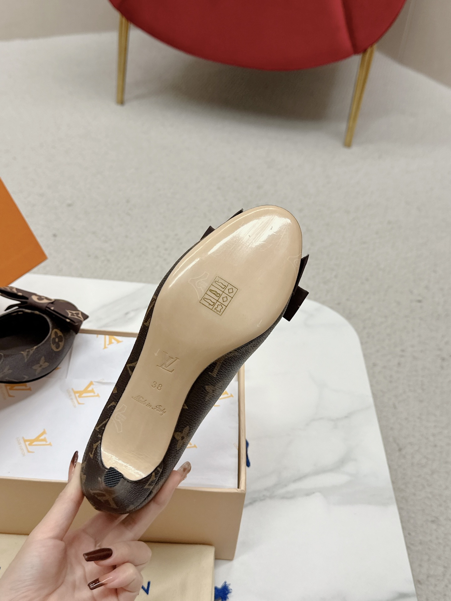 Bagsaaa L0vis Vvtt0n Monogram Canvas L0vise Bow Round Pumps
