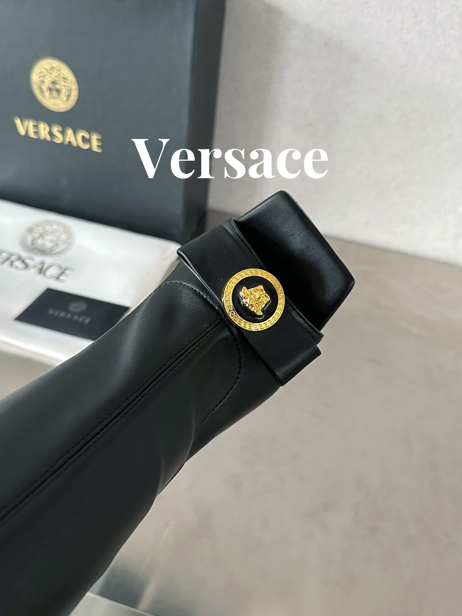 Bagsaaa Versace Medusa black long boots
