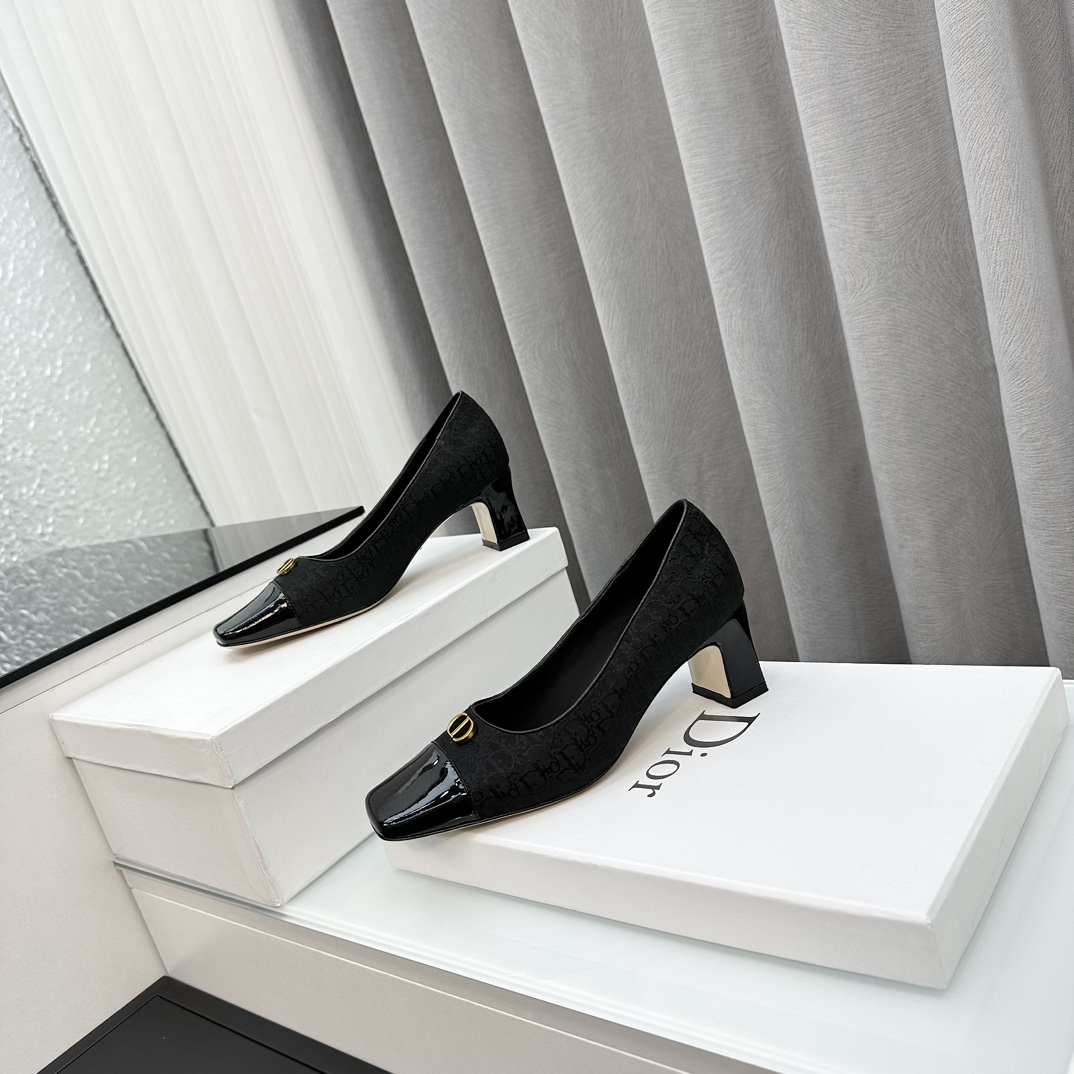Bagsaaa D10r Oblique Black Heels 03