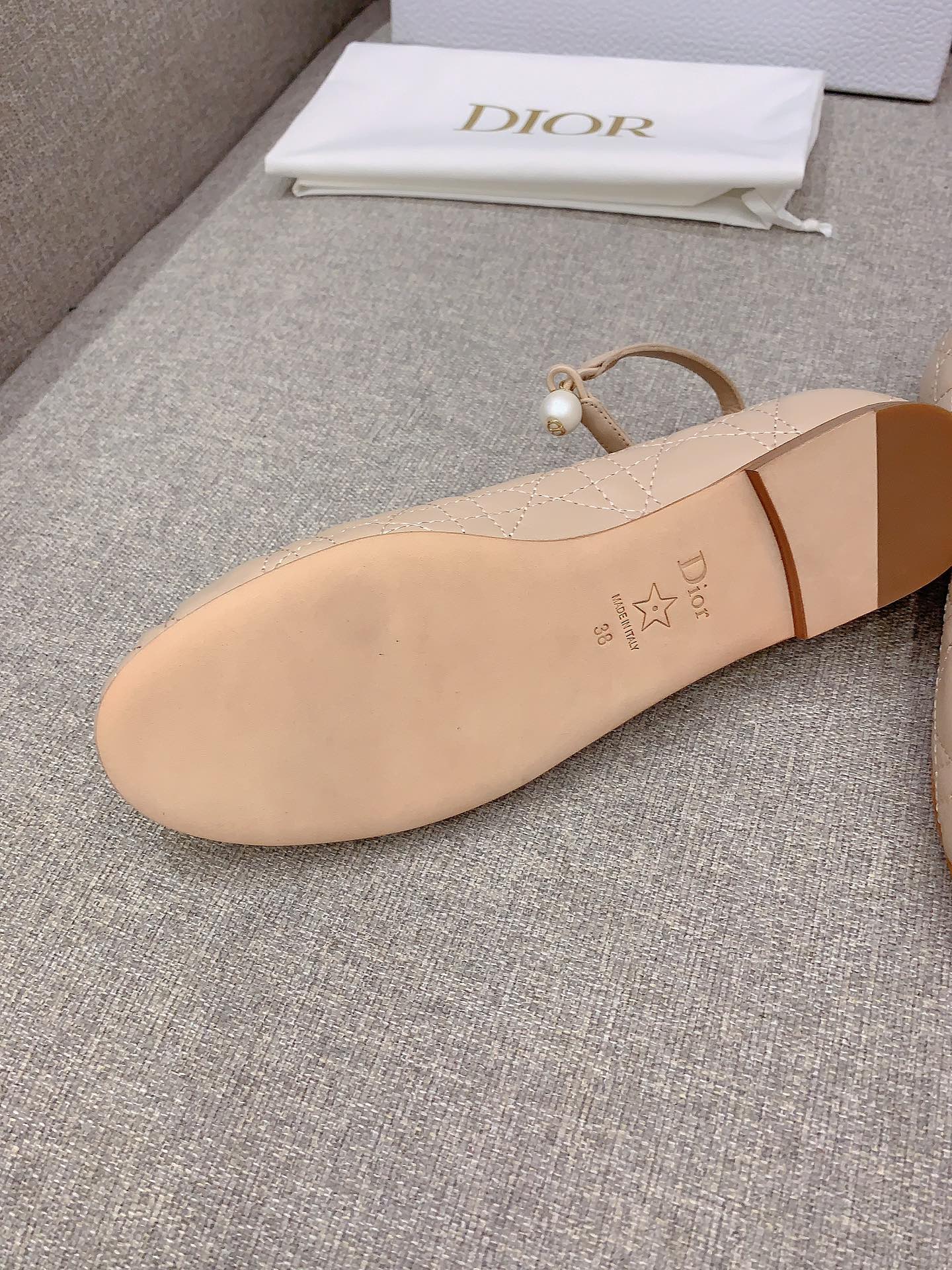 Bagsaaa D10r Ballet Flat Nude Quilted Cannage Calfskin 02