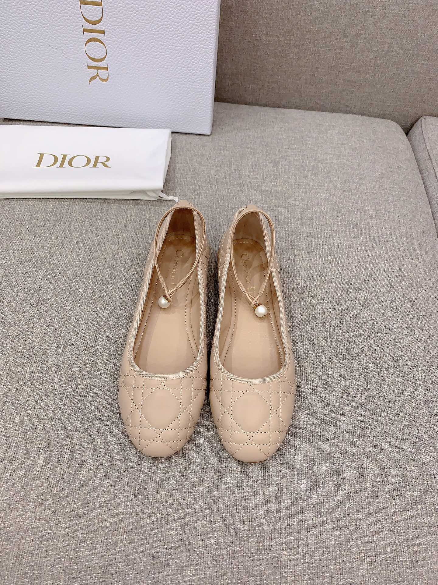 Bagsaaa D10r Ballet Flat Nude Quilted Cannage Calfskin 02