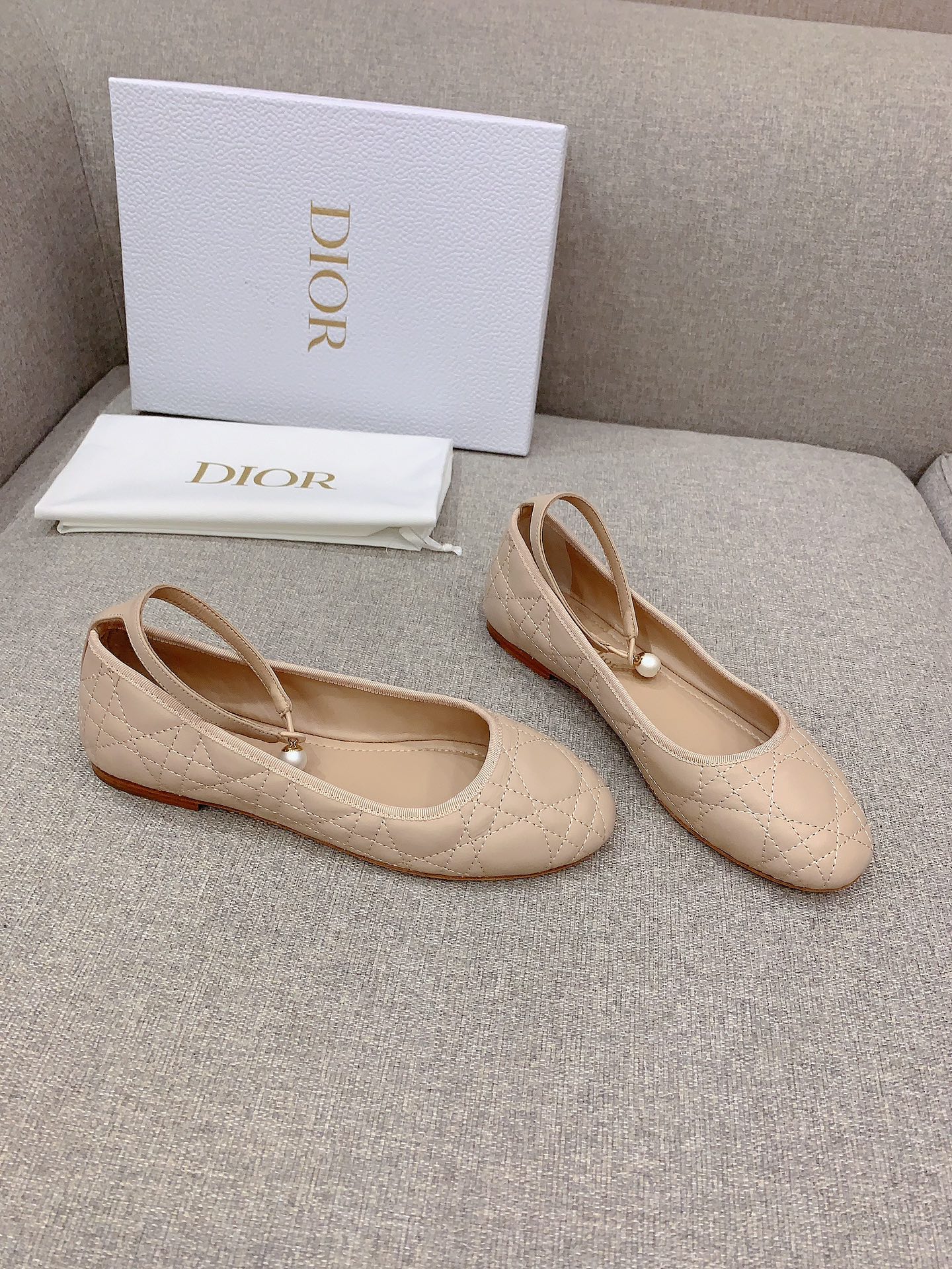Bagsaaa D10r Ballet Flat Nude Quilted Cannage Calfskin 02