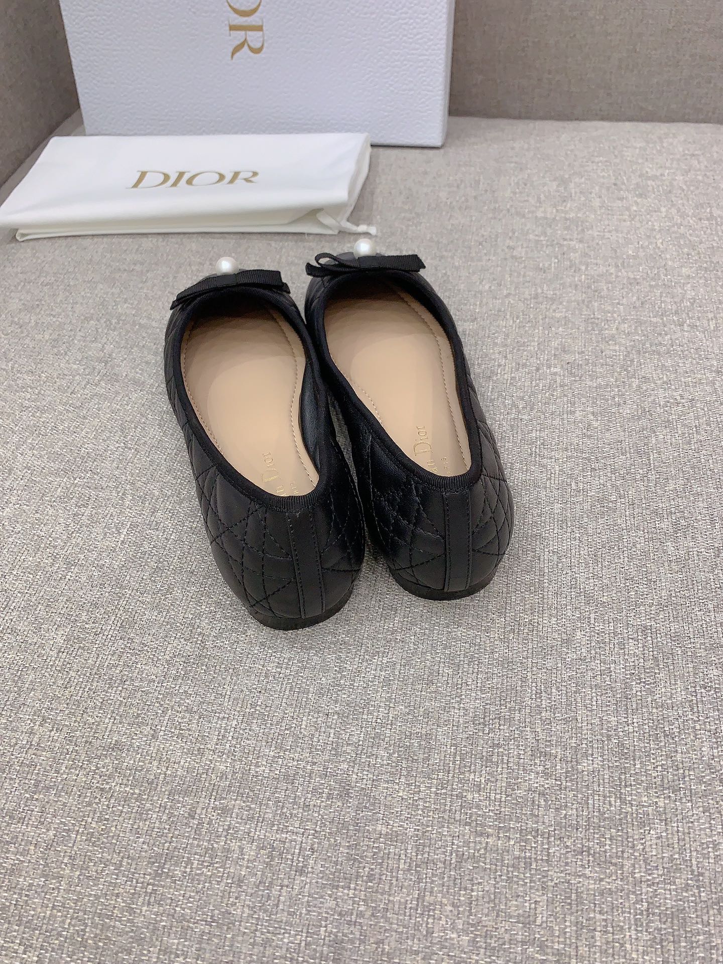 Bagsaaa D10r Ballet Flat Black Quilted Cannage Calfskin