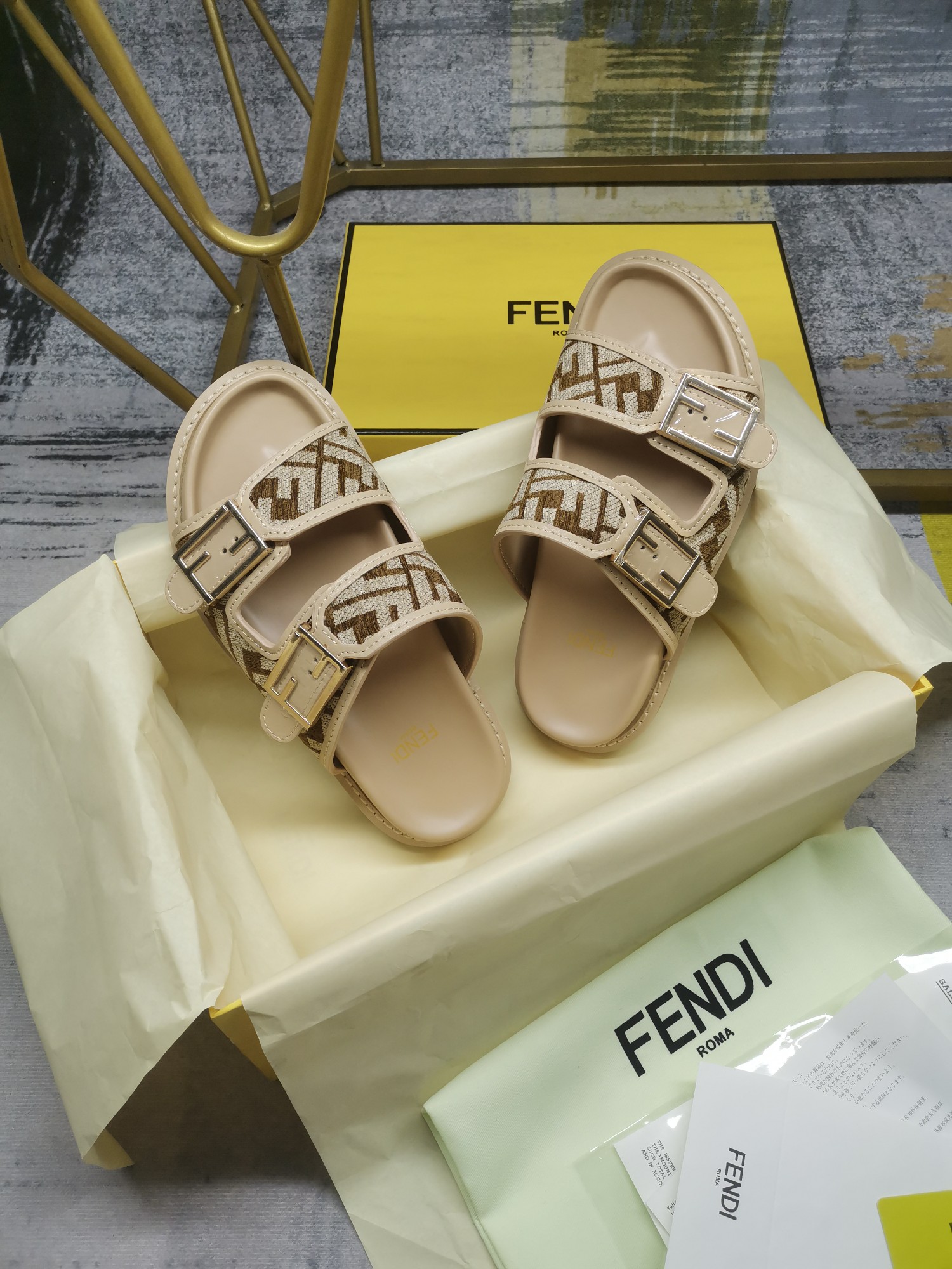 Bagsaaa F**di Feel FF chenille slides in beige