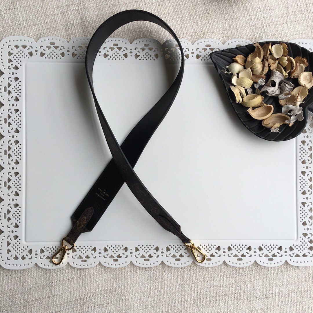 Bagsaaa L0vis Vvtt0n Leather Monogram Strap - 6 colors