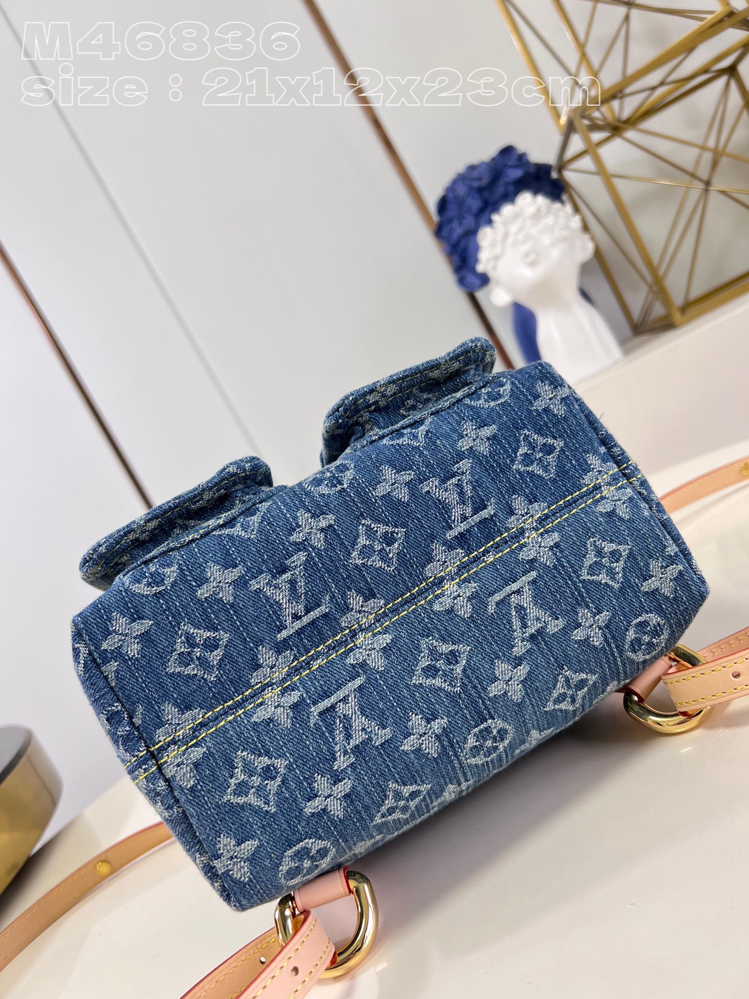 Bagsaaa L0vis Vvtt0n Venice Monogram Denim Backpack - 24 x 26 x 7 cm